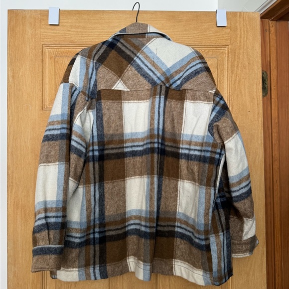 Viral Zara Plaid Shacket - Picture 3 of 4